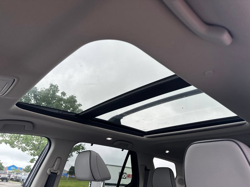 Used 2024 Honda Pilot Elite image 6