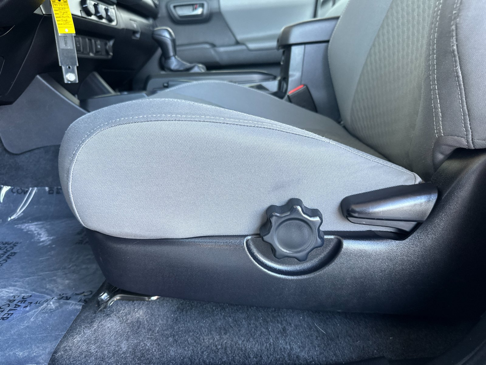 Used 2023 Toyota Tacoma SR w/ SR Convenience Package RWD image 12