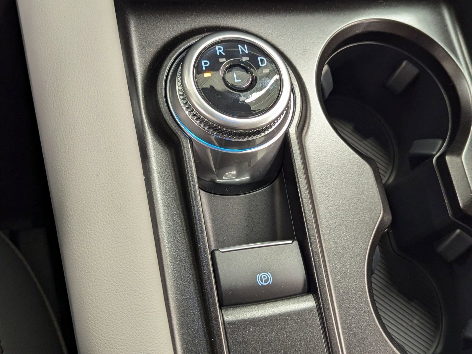 New 2026 Ford Explorer Active w/ Active Comfort Package image 13