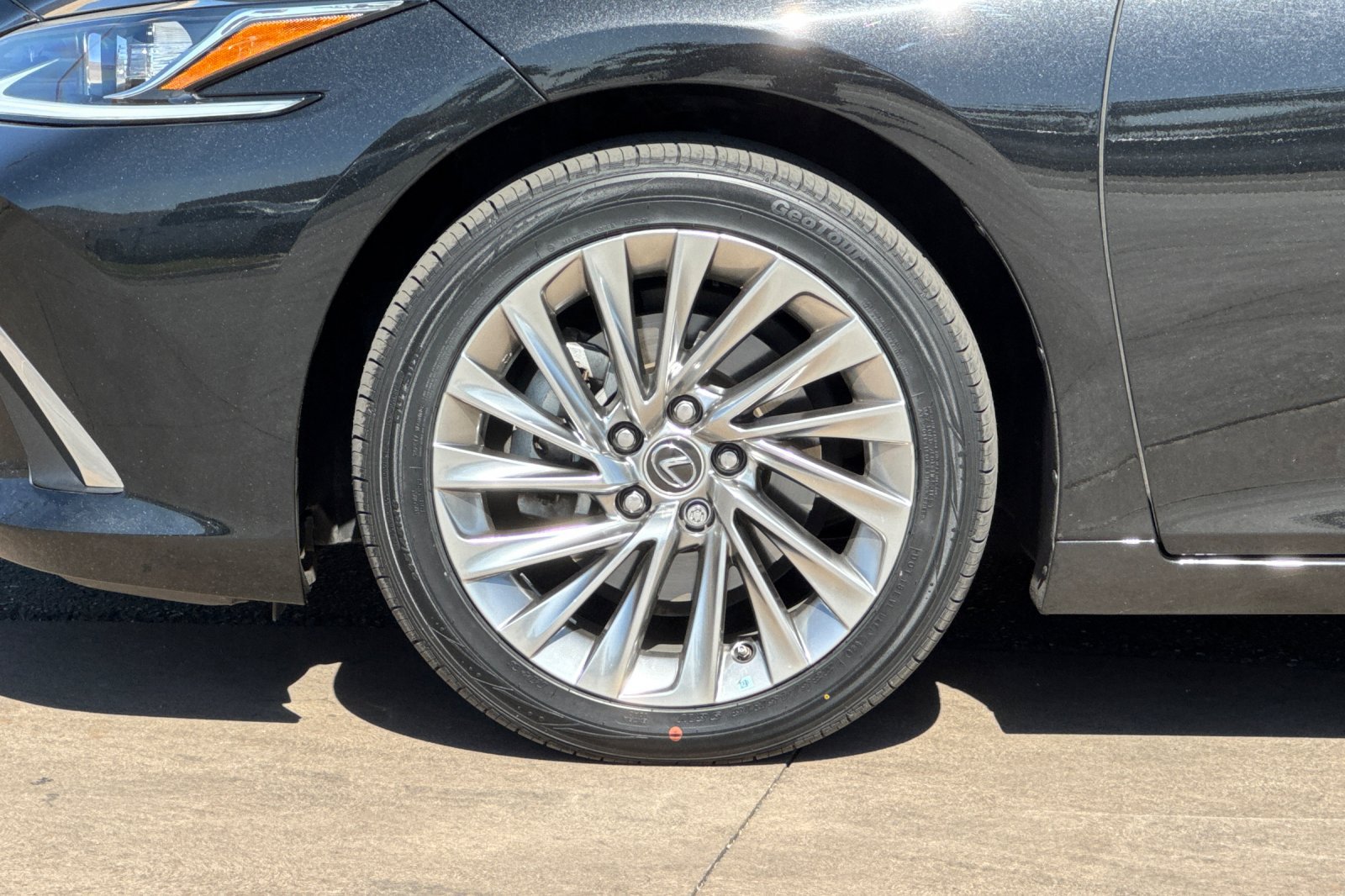 Certified 2022 Lexus ES 350 w/ Accessory Package 2 FWD image 29