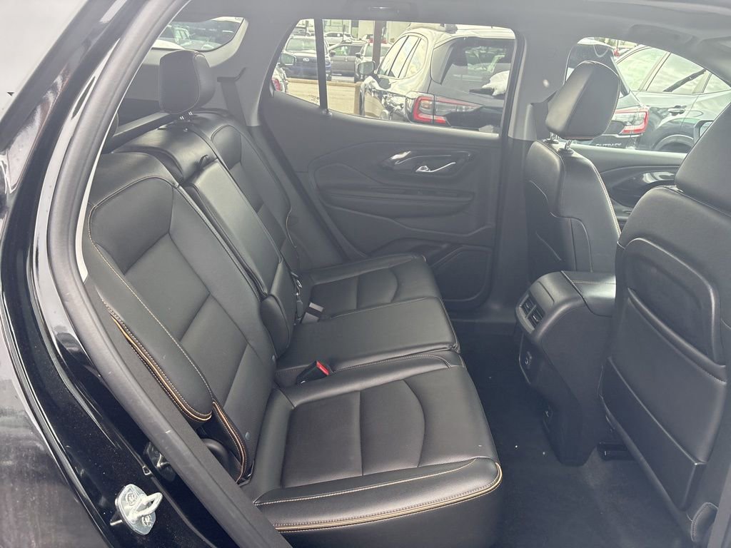 Used 2023 GMC Terrain AT4 w/ Tech Package AWD/4WD image 17