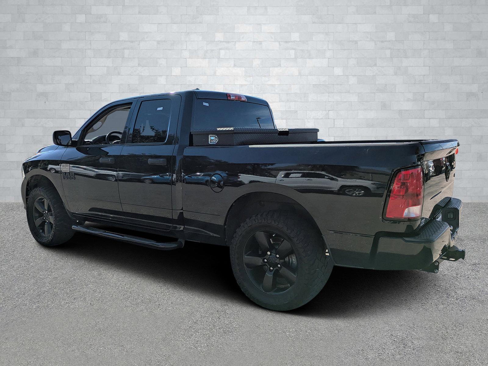 Used 2016 RAM 1500 Express w/ Black Ram 1500 Express Group image 7