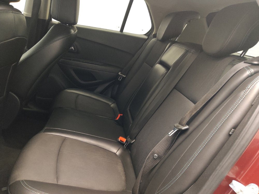 Used 2016 Chevrolet Trax LT w/ LT Convenience Package image 18