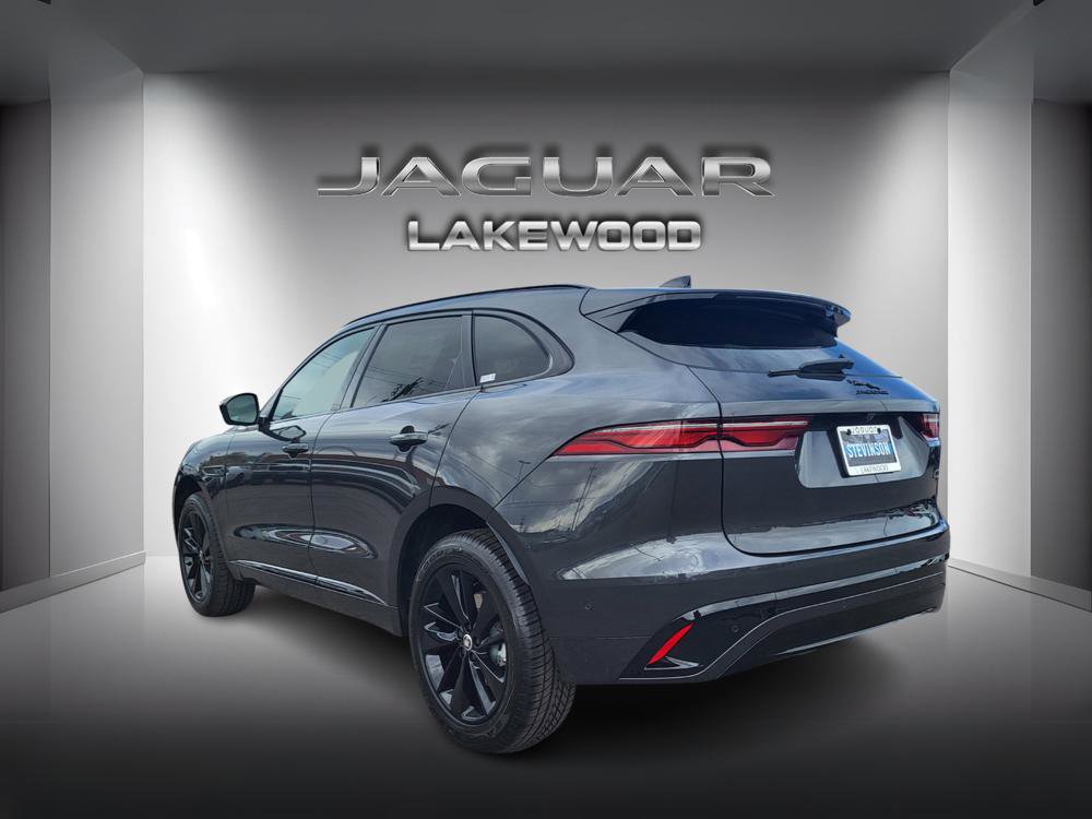 New 2026 Jaguar F-PACE R-Dynamic S image 3