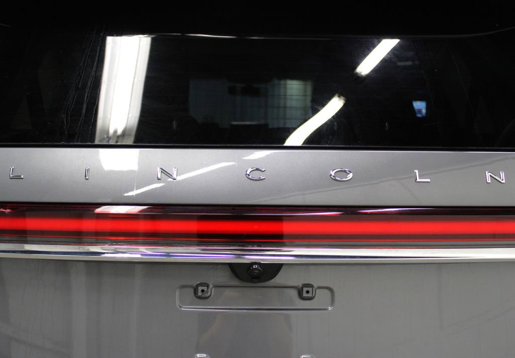 Used 2021 Lincoln Aviator Reserve w/ Equipment Group 201A image 51