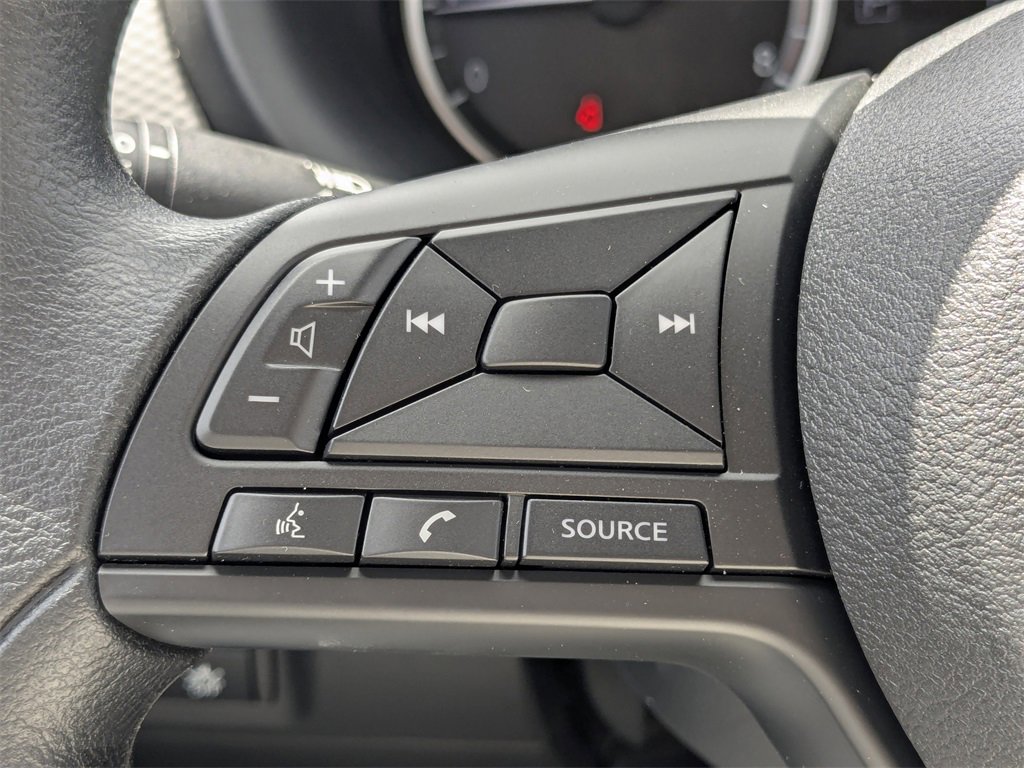 New 2025 Nissan Kicks Play S image 26