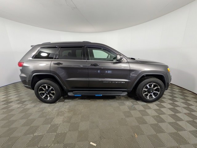 Used 2020 Jeep Grand Cherokee Laredo w/ Security & Convenience Group image 30