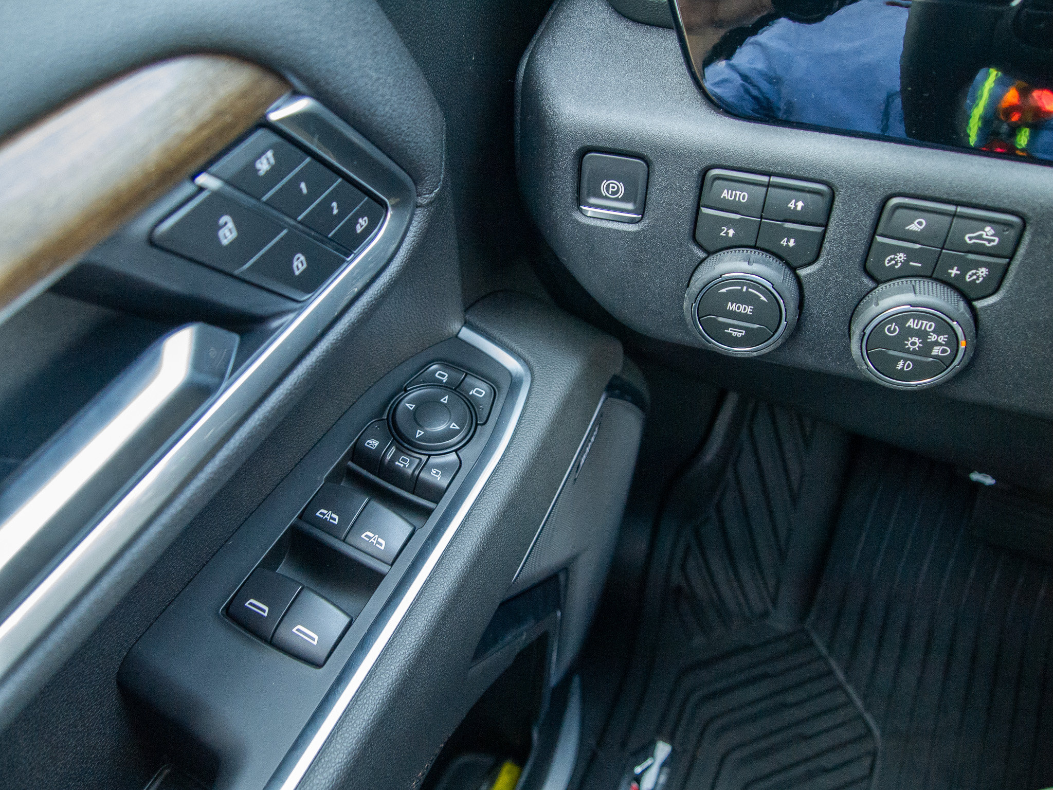 New 2026 Chevrolet Silverado 2500 High Country w/ Midnight Edition AWD/4WD image 22