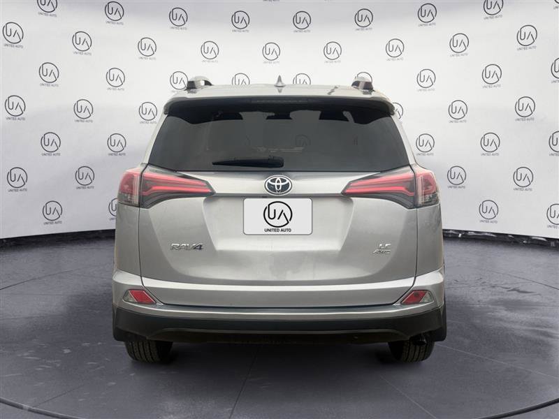 Used 2018 Toyota RAV4 LE w/ All Weather Liner Package image 4