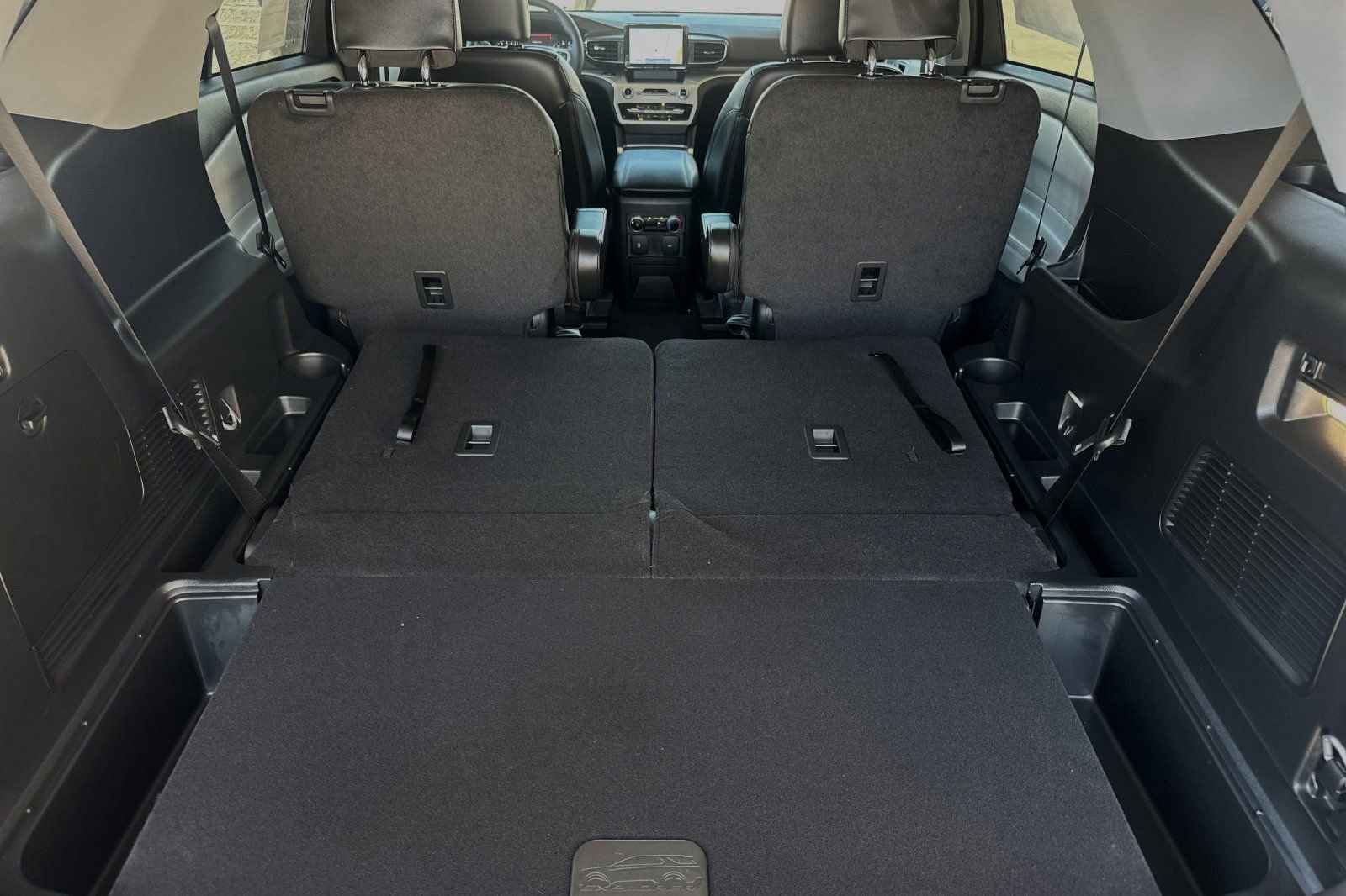 New 2024 Ford Explorer XLT w/ Equipment Group 202A image 14