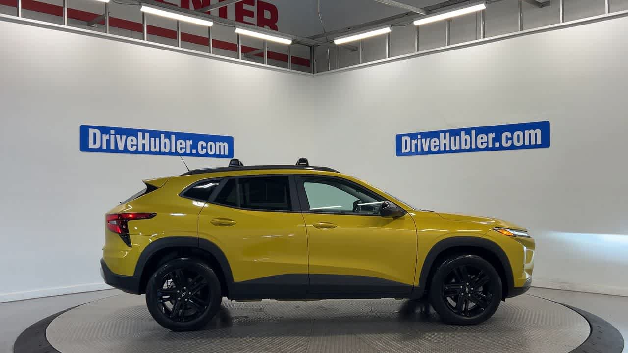 Used 2025 Chevrolet Trax ACTIV w/ Driver Confidence Package FWD image 3
