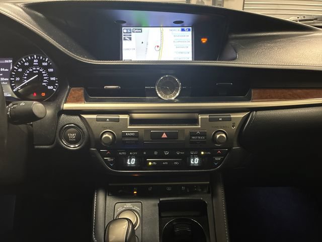 Used 2016 Lexus ES 350 FWD image 19