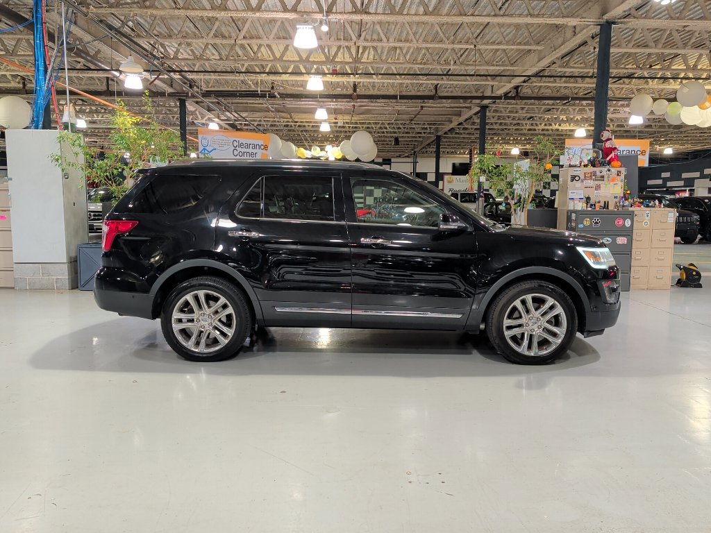 Used 2016 Ford Explorer Limited w/ Equipment Group 301A AWD/4WD image 8