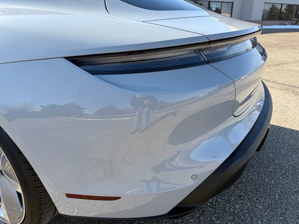 Used 2021 Porsche Taycan 4S image 9