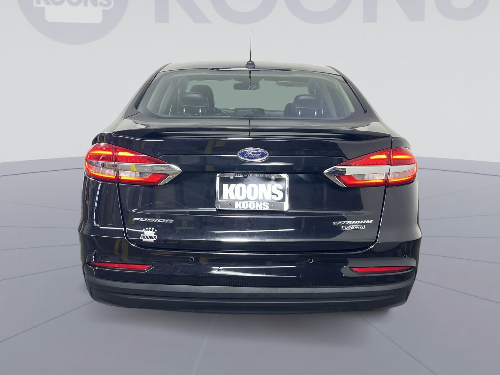 Used 2020 Ford Fusion Energi Titanium FWD image 10