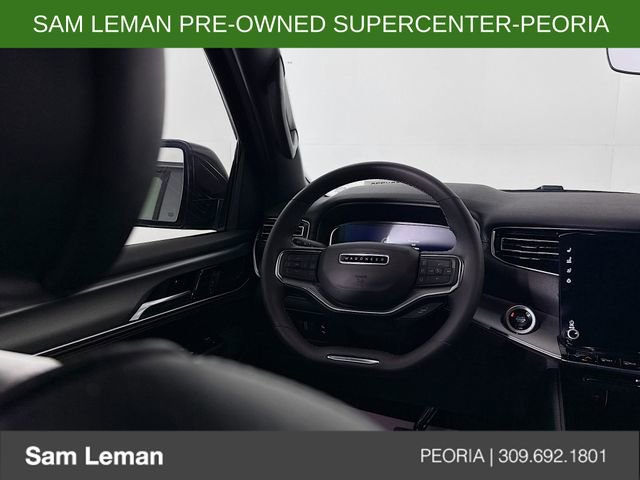 Used 2023 Jeep Wagoneer Series II RWD image 11