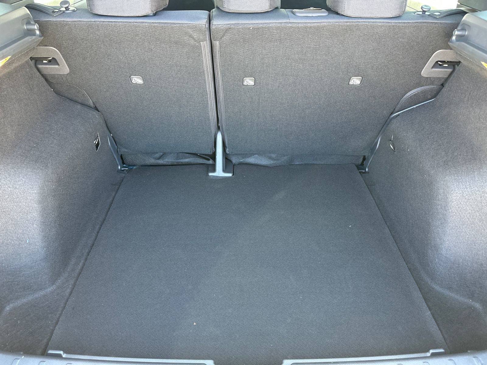 New 2026 Nissan Kicks S image 16