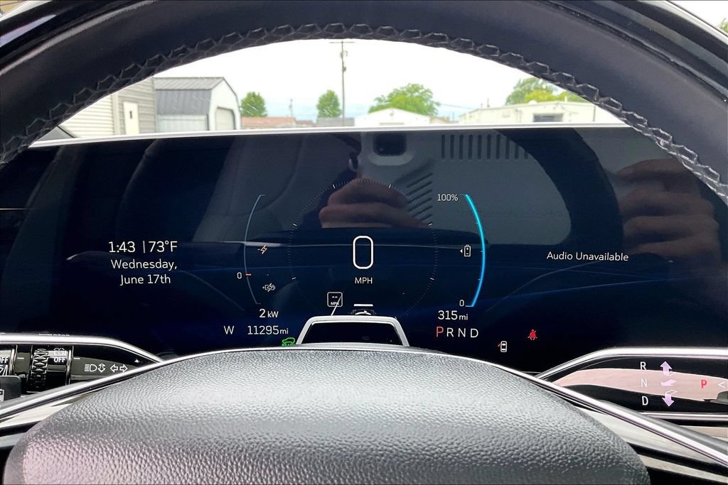 Used 2023 Cadillac Lyriq 2WD image 19