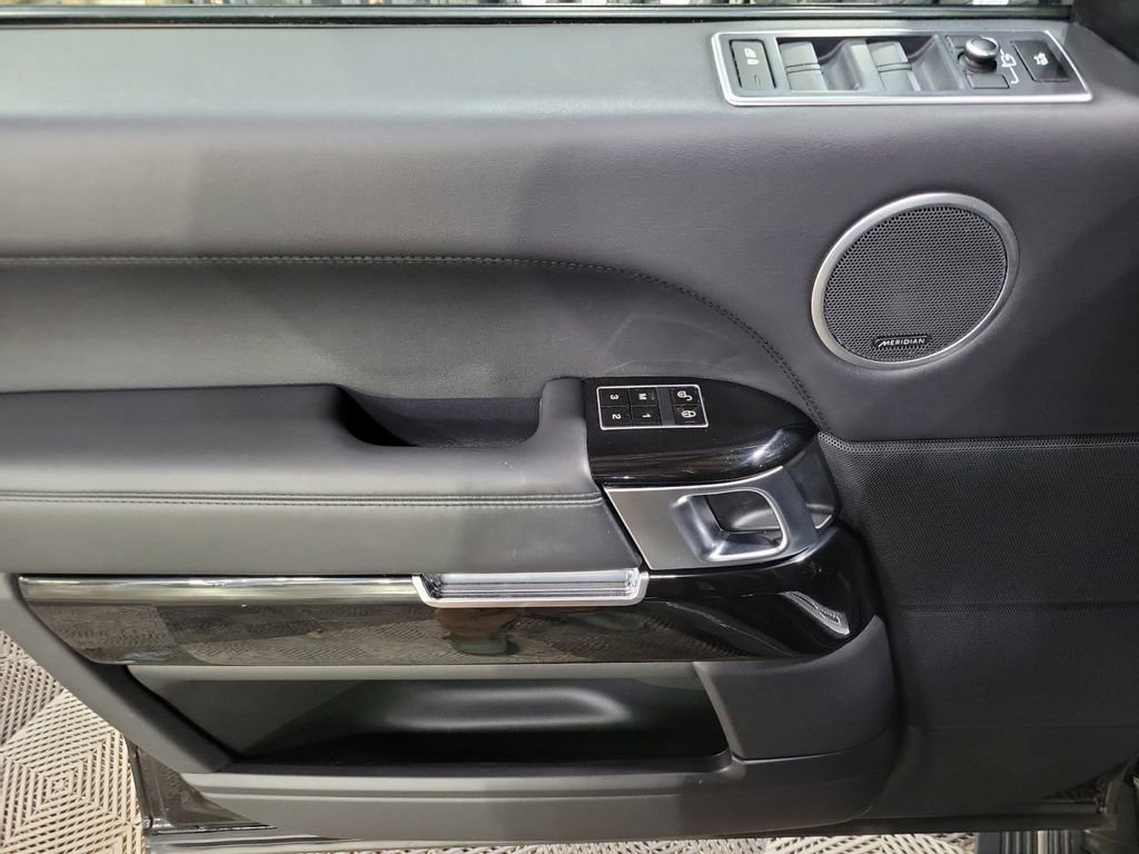 Used 2015 Land Rover Range Rover Long Wheelbase Supercharged image 14