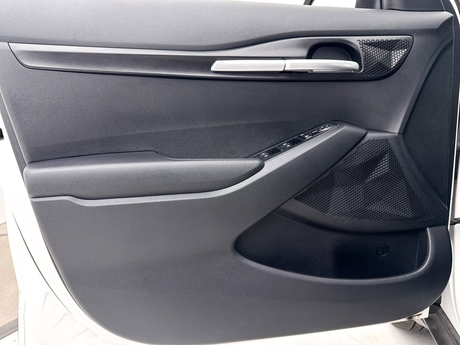 Used 2023 Kia Seltos LX image 27