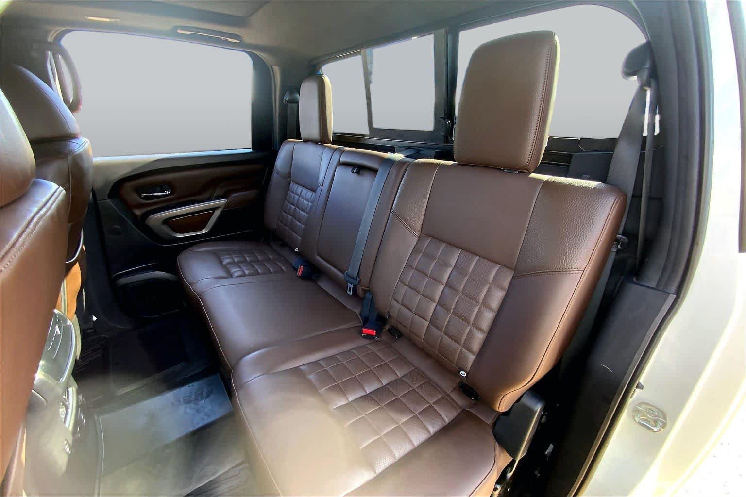 Used 2022 Nissan Titan Platinum Reserve w/ Moonroof Package AWD/4WD image 21