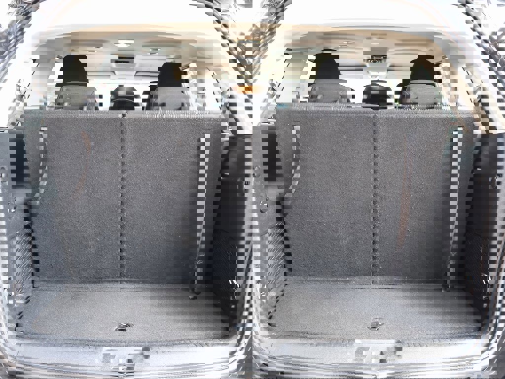 Used 2020 Dodge Journey SE w/ SE Popular Equipment Group image 16