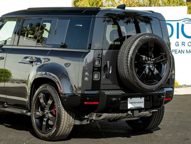 New 2026 Land Rover Defender 110 X AWD/4WD image 10
