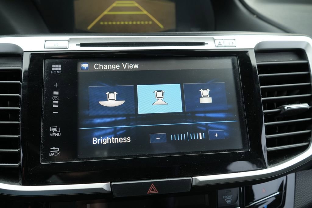 Used 2016 Honda Accord Touring image 38