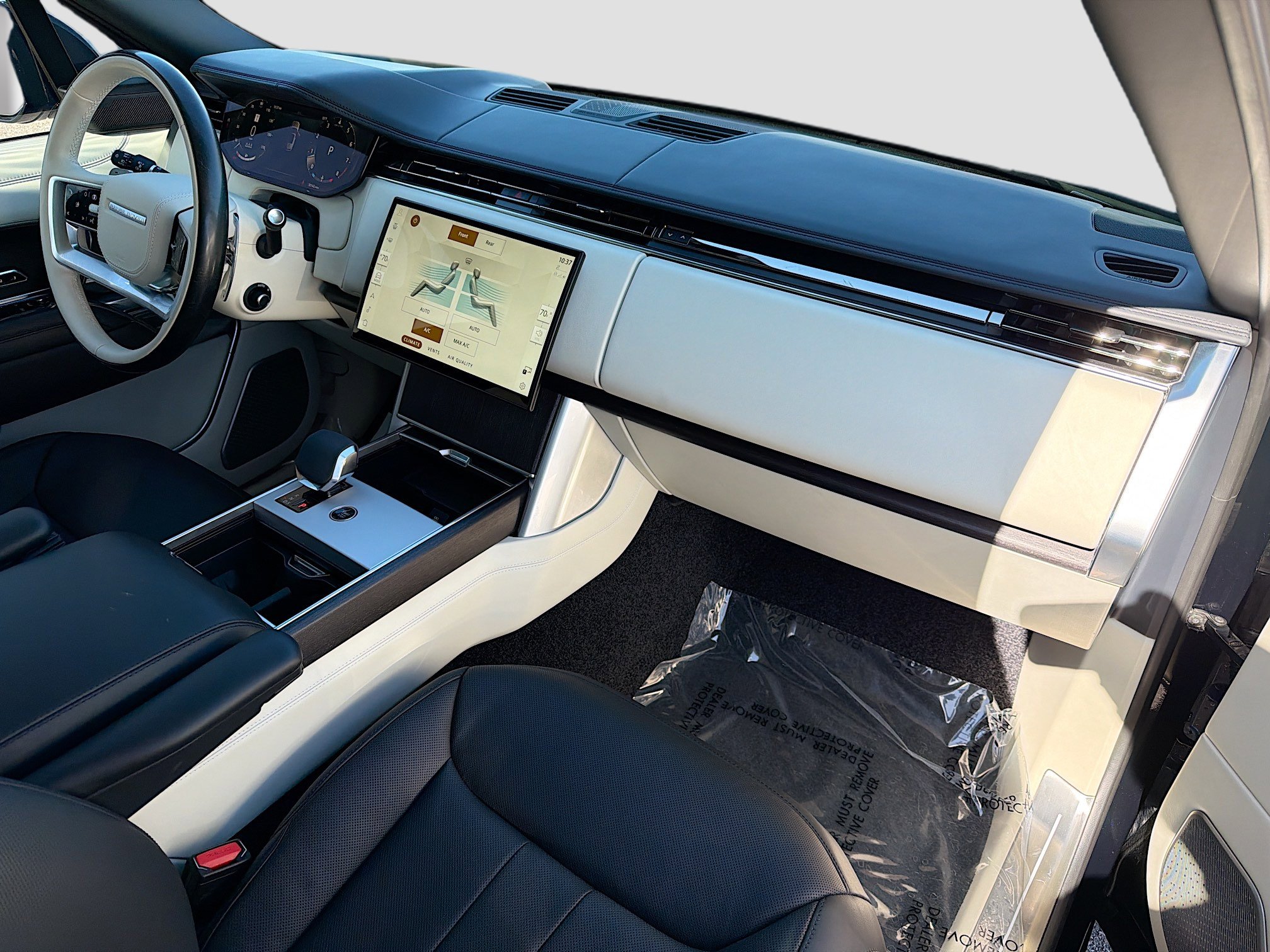 Used 2024 Land Rover Range Rover Autobiography AWD/4WD image 14