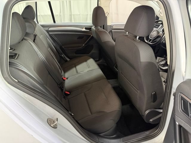 Used 2018 Volkswagen Golf S AWD/4WD image 10