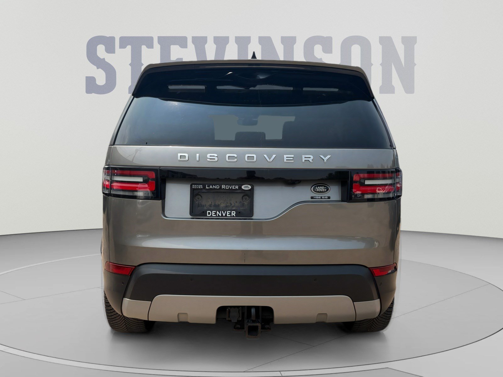 Used 2017 Land Rover Discovery HSE Luxury AWD/4WD image 4