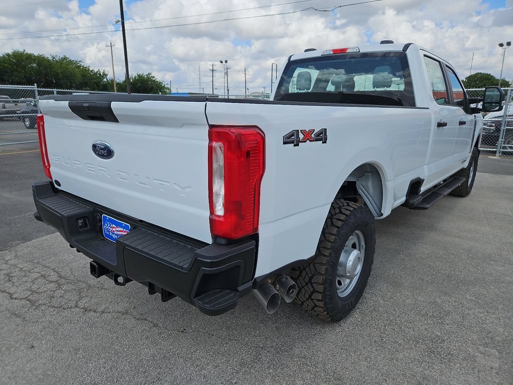 New 2026 Ford F350 XL w/ XL Off-Road Package AWD/4WD image 11