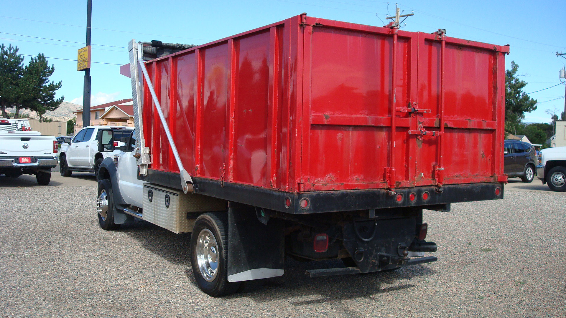 Used 2010 Ford F550 4x4 Regular Cab Super Duty image 6