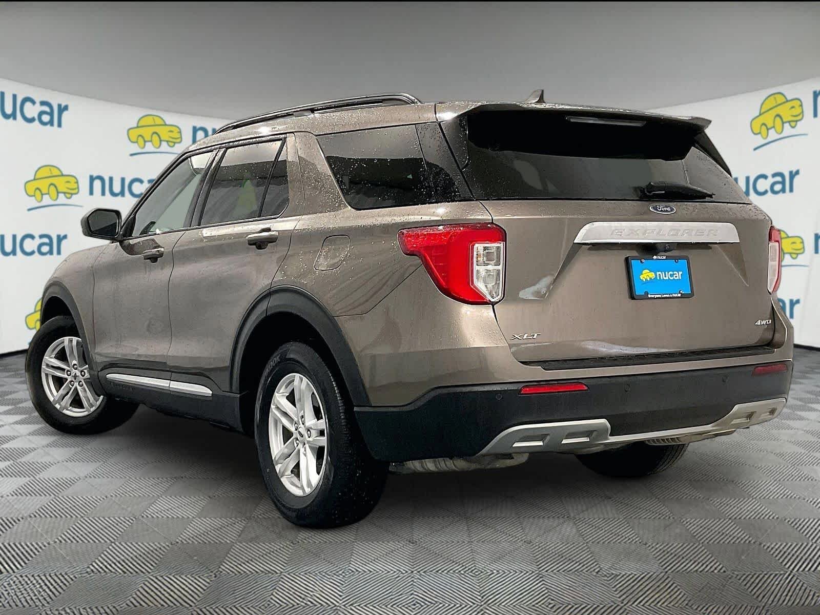 Used 2021 Ford Explorer XLT w/ Equipment Group 202A AWD/4WD image 4