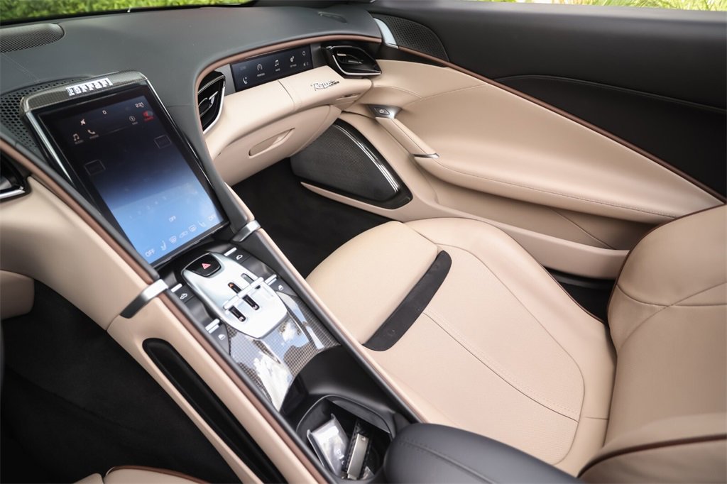 Certified 2024 Ferrari Roma Spider image 29