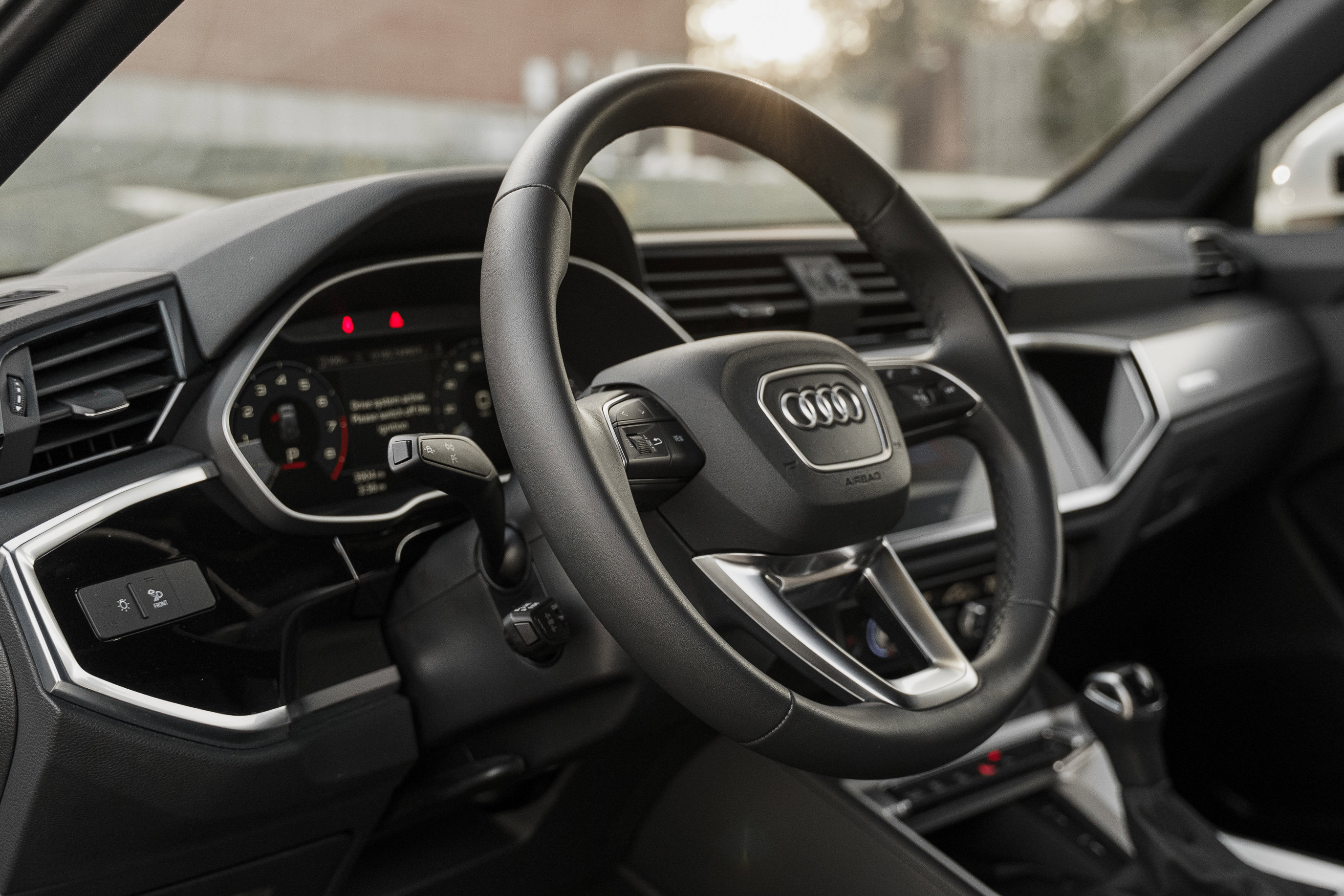 Certified 2025 Audi Q3 2.0T Premium w/ Convenience Package image 9