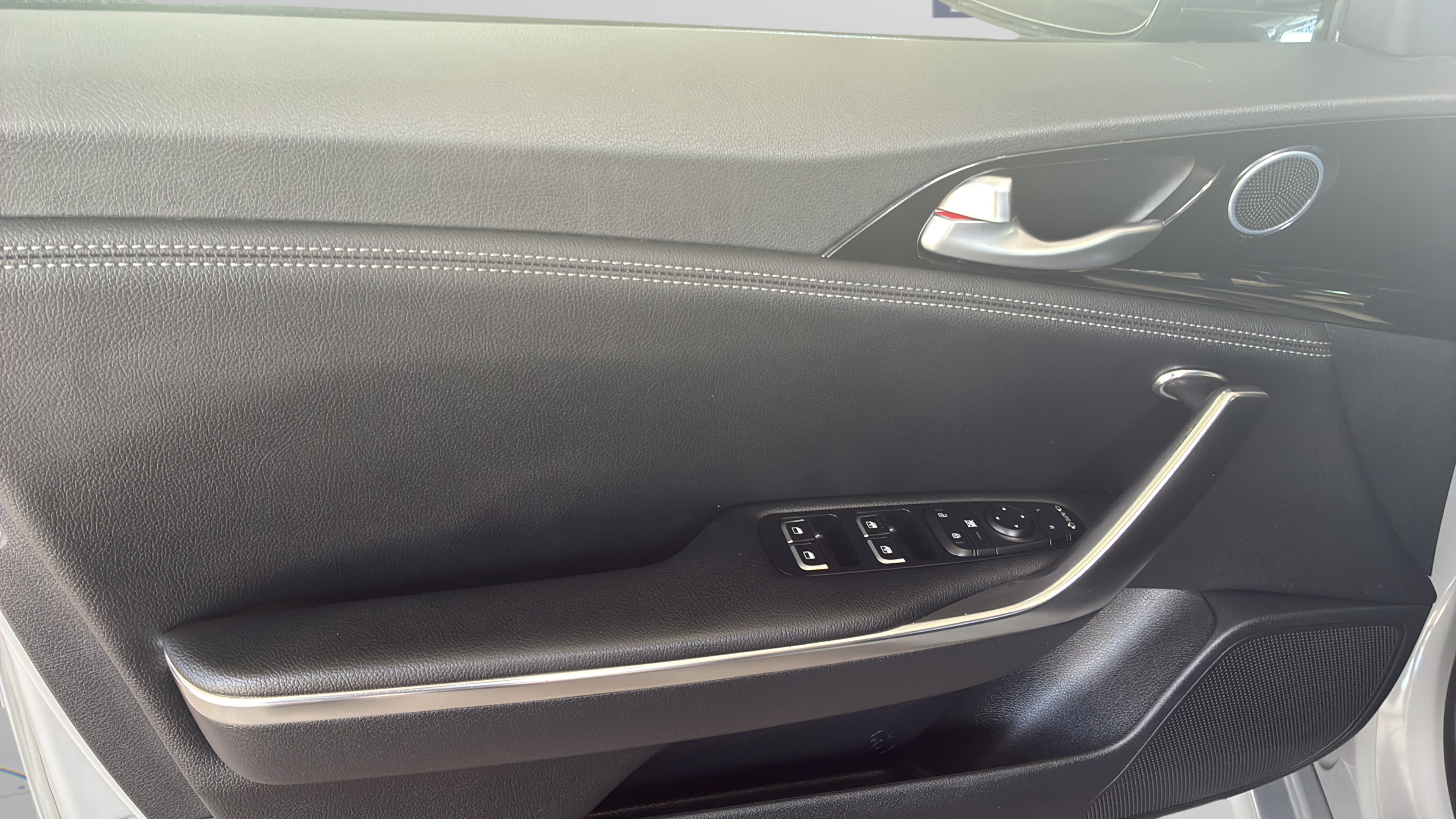 Used 2022 Kia Stinger GT-Line RWD image 10