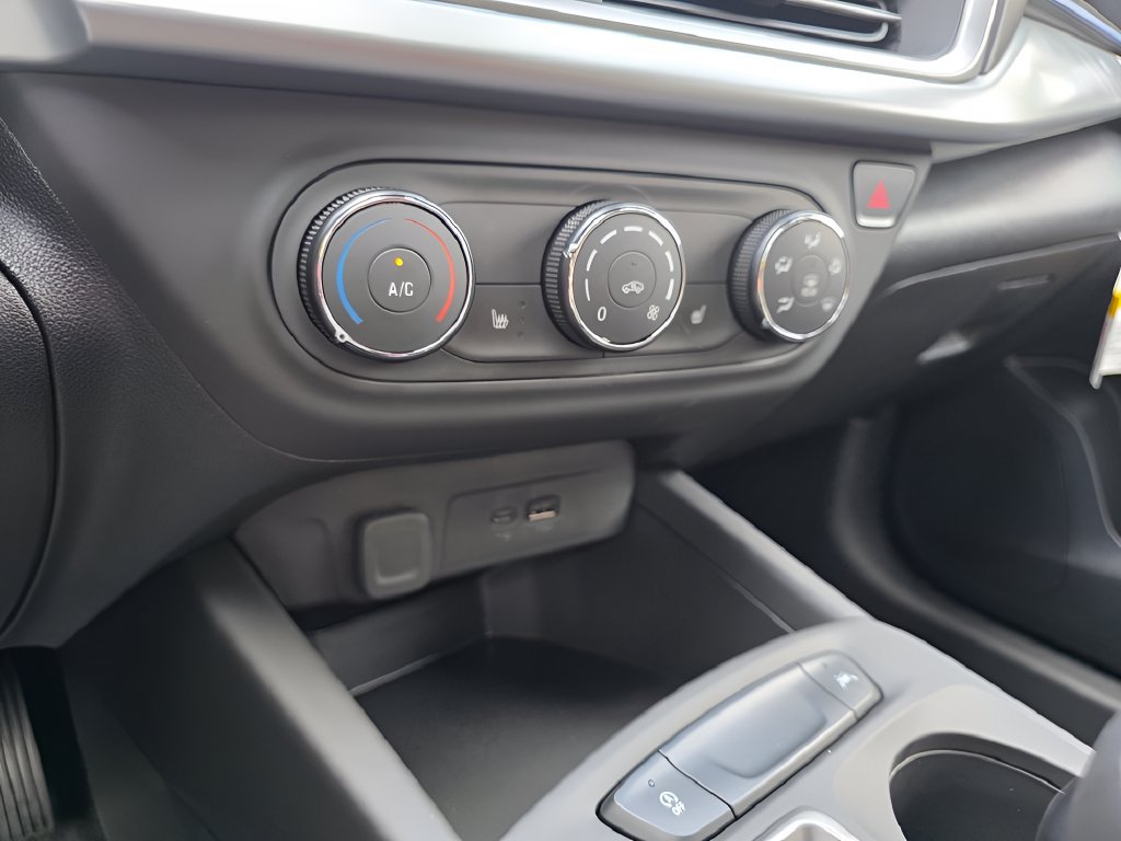 New 2026 Chevrolet Trax LS w/ LS Convenience Package FWD image 22