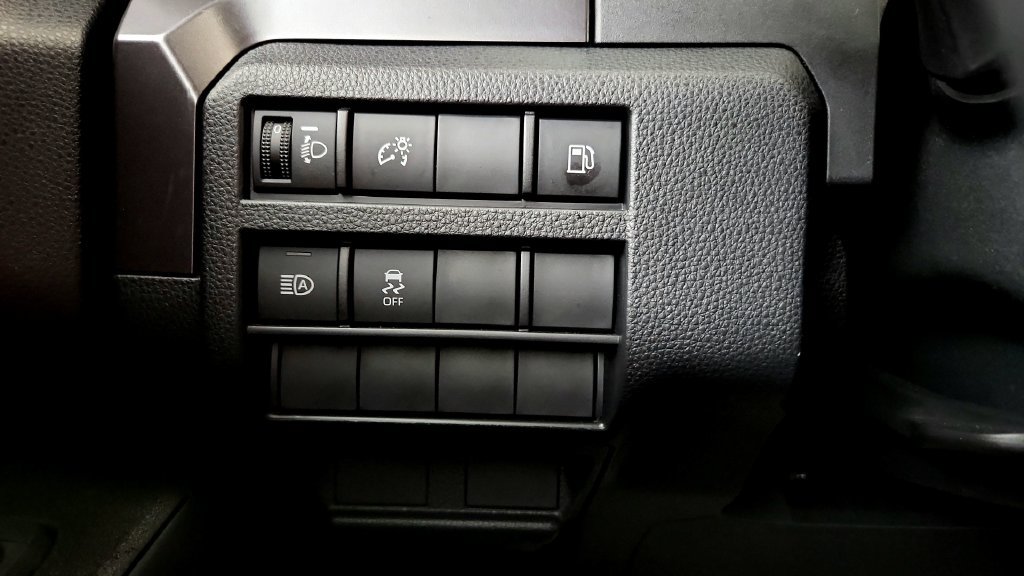 Certified 2025 Toyota 4Runner SR5 AWD/4WD image 30