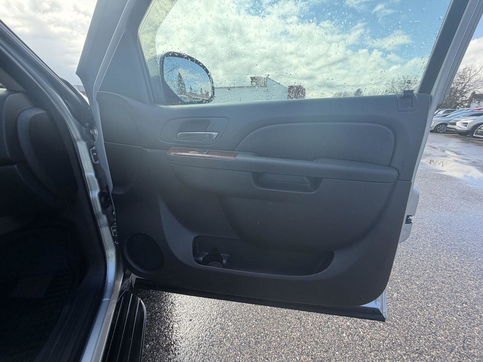 Used 2012 Chevrolet Suburban LS AWD/4WD image 30