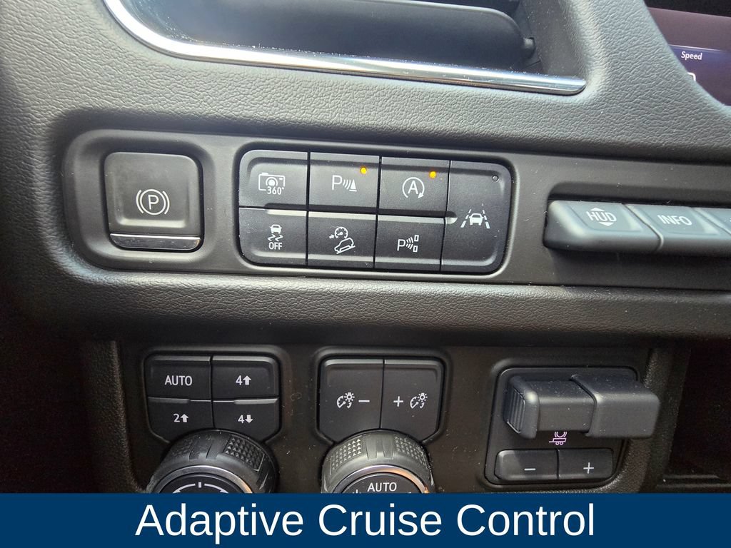 Used 2023 Chevrolet Tahoe Premier w/ Advanced Technology Package AWD/4WD image 24