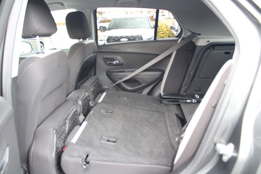 Used 2020 Chevrolet Trax LS w/ Tint and Cruise Package image 24
