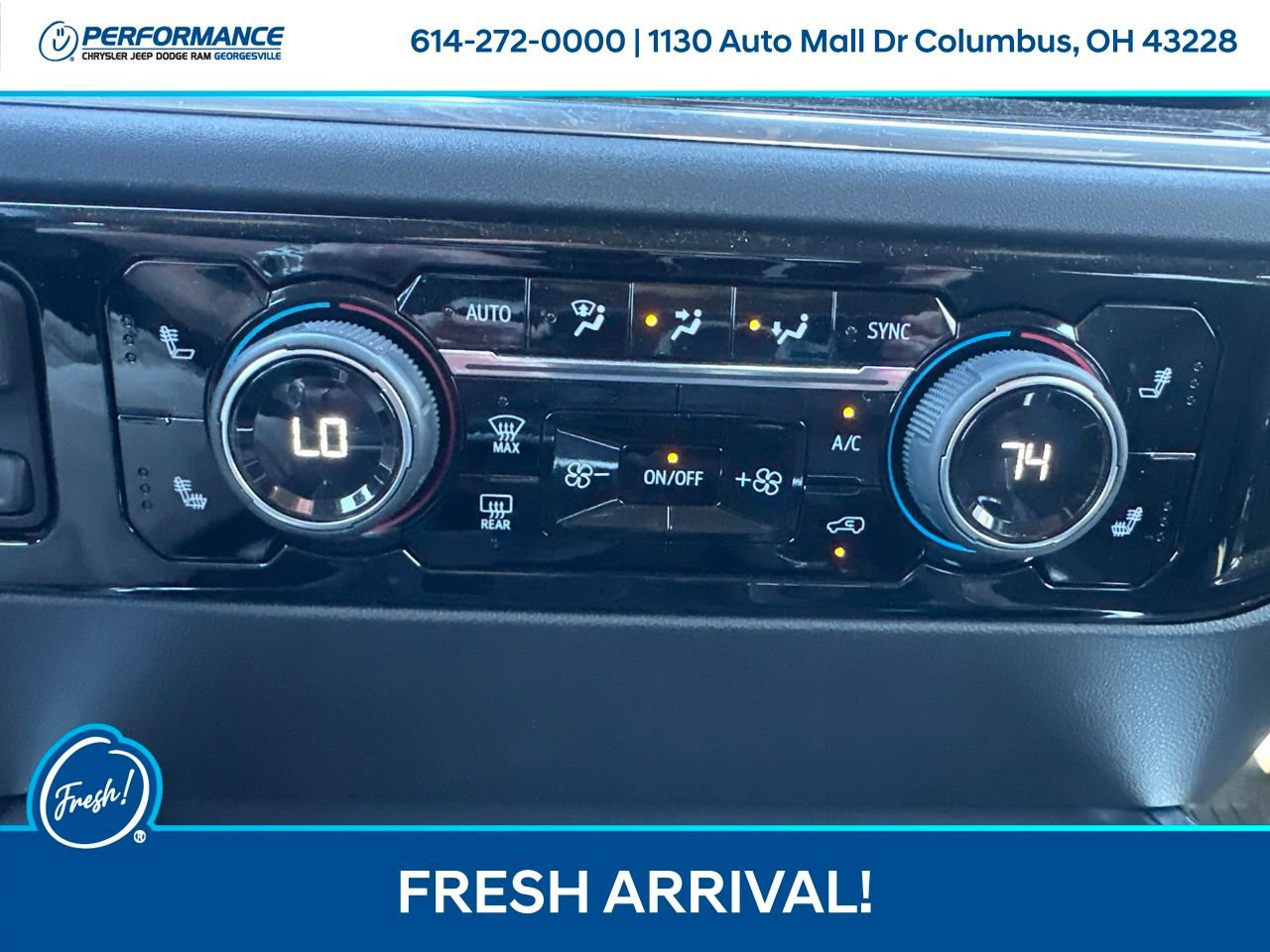 Used 2025 Chevrolet Silverado 1500 LT AWD/4WD image 21