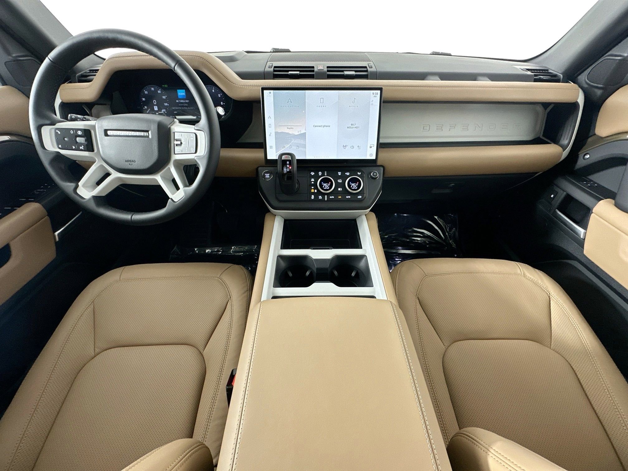 Used 2026 Land Rover Defender 110 X-Dynamic SE image 21