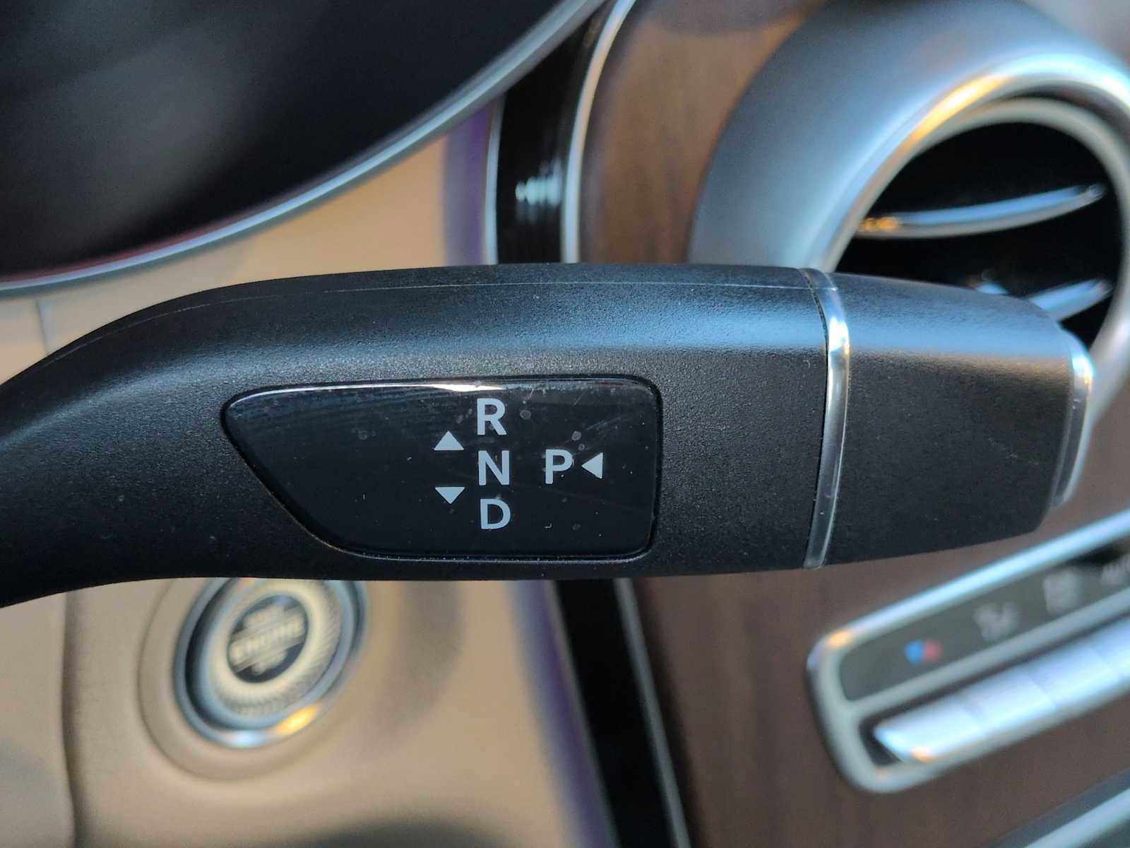 Used 2022 Mercedes-Benz GLC 300 4MATIC image 33