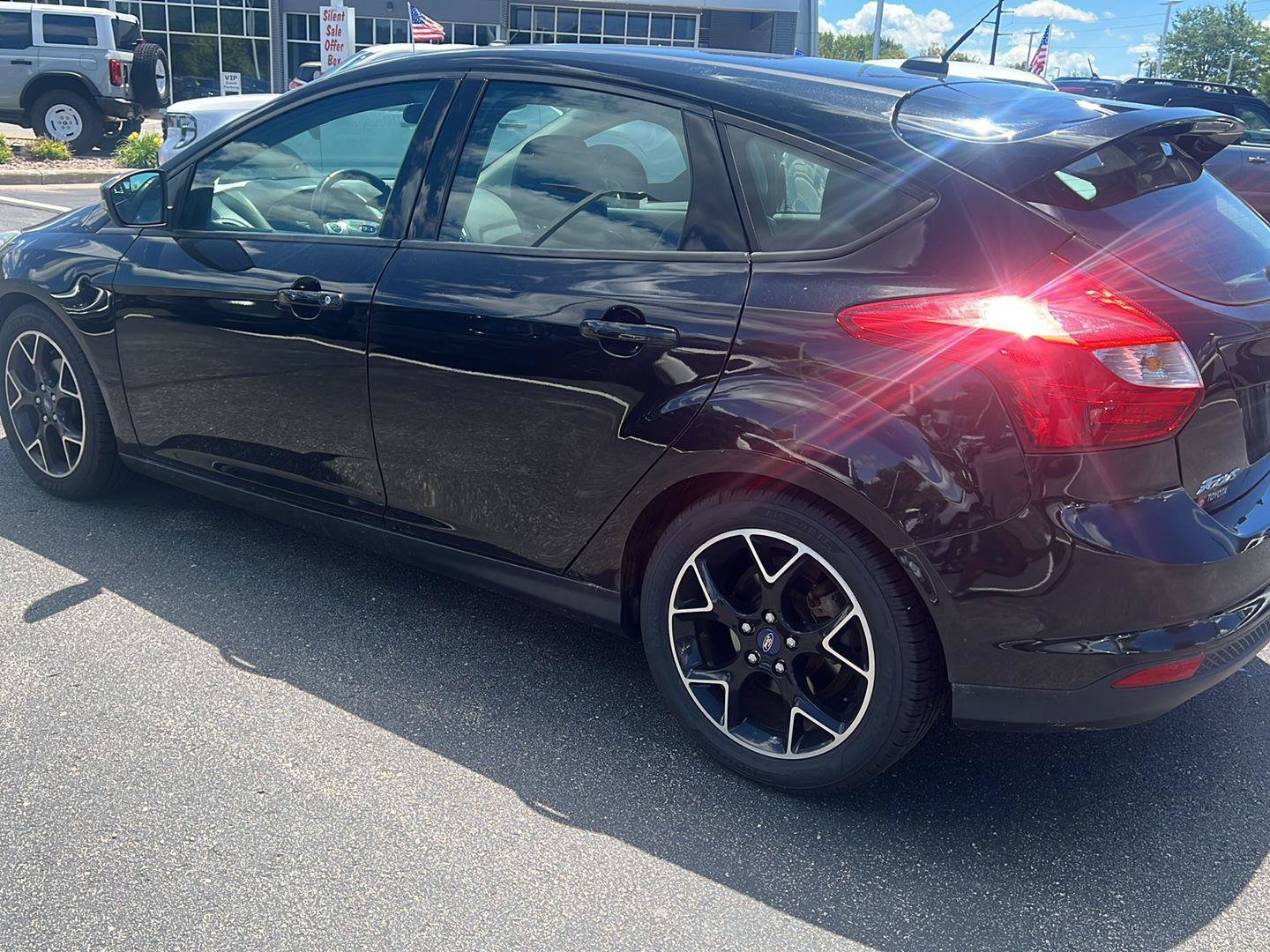 Used 2014 Ford Focus SE w/ Equipment Group 201A FWD image 8