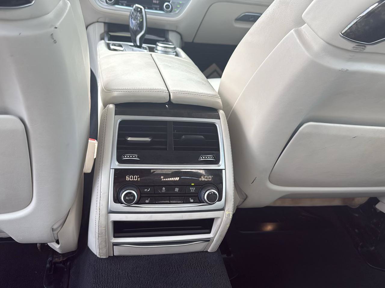 Used 2018 BMW 750i xDrive AWD/4WD image 15