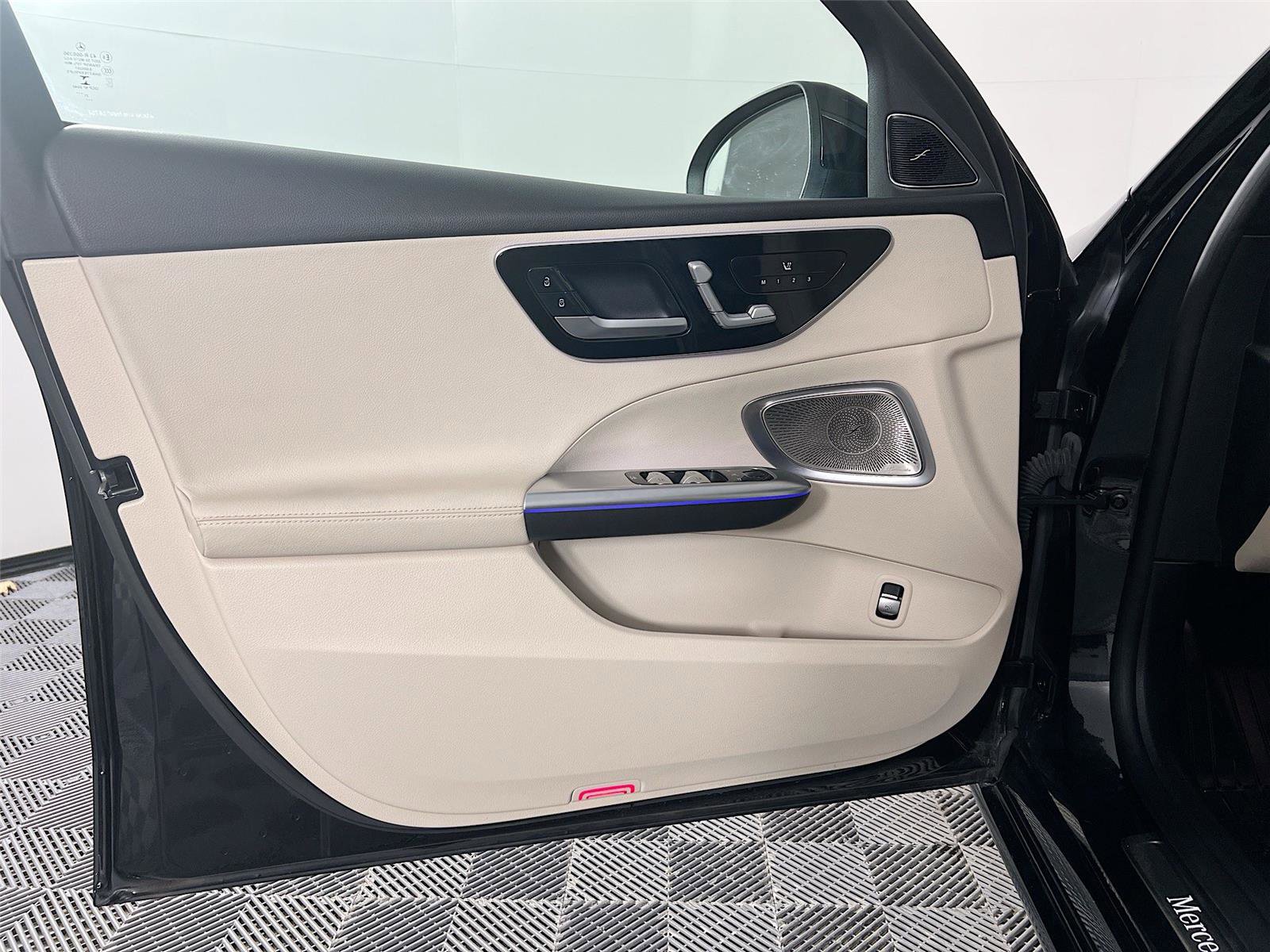 Certified 2022 Mercedes-Benz C 300 4MATIC Sedan image 16
