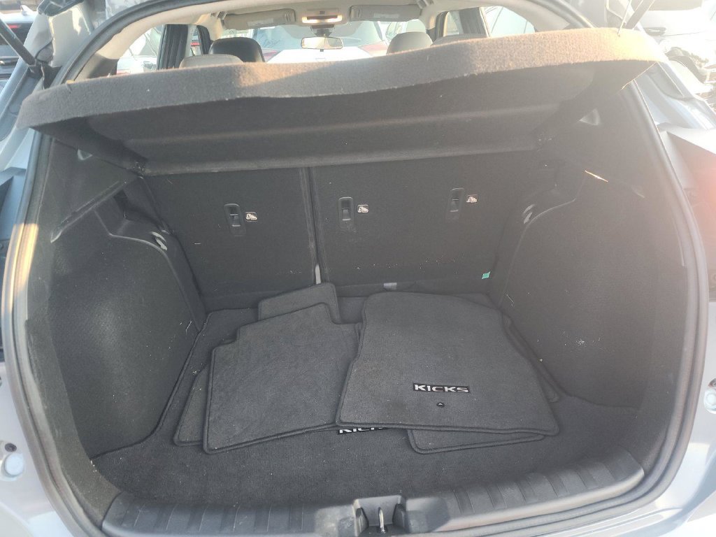Certified 2024 Nissan Kicks SR w/ SR Premium Package FWD image 37