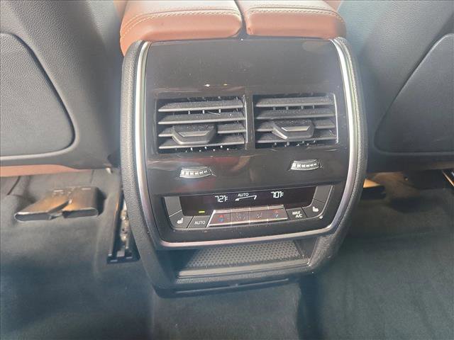 Used 2025 BMW X6 xDrive40i image 17